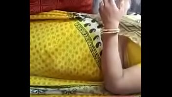 Big ass indian in yellow Saree